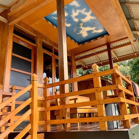Bagoes View Cottages Maninjau Bagian luar foto